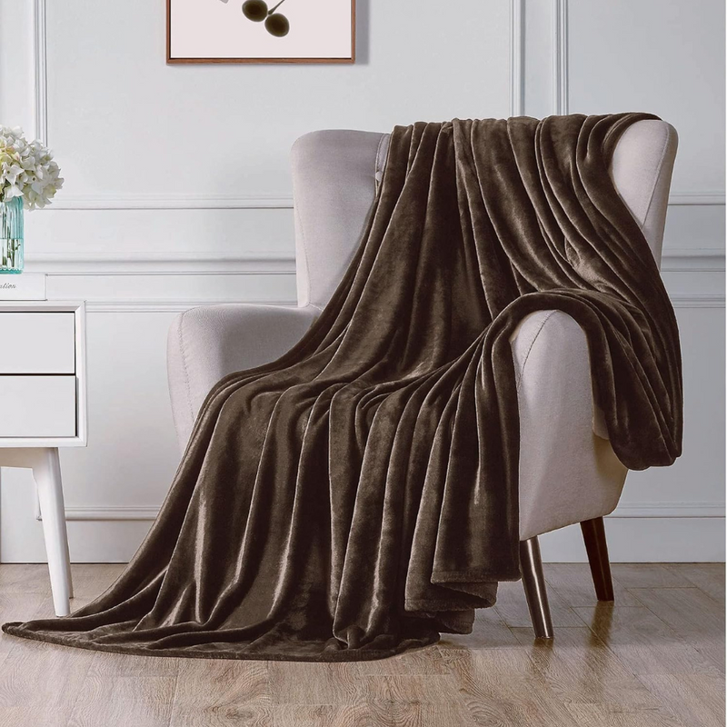 Soft Flannel Fleece Blanket In Brown