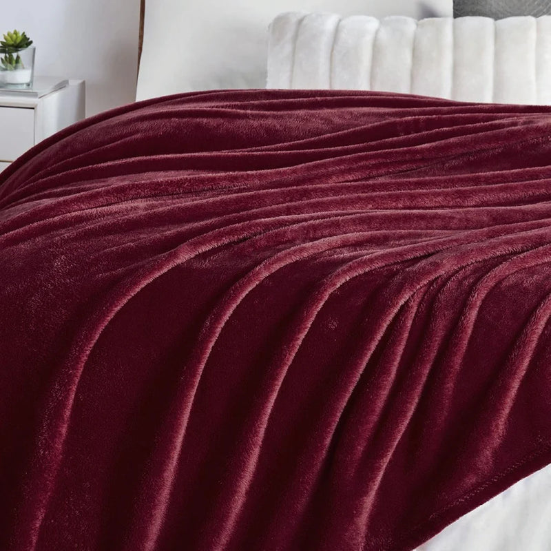 Soft Flannel Fleece Blanket In Meroon