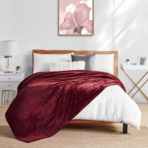 Soft Flannel Fleece Blanket In Meroon