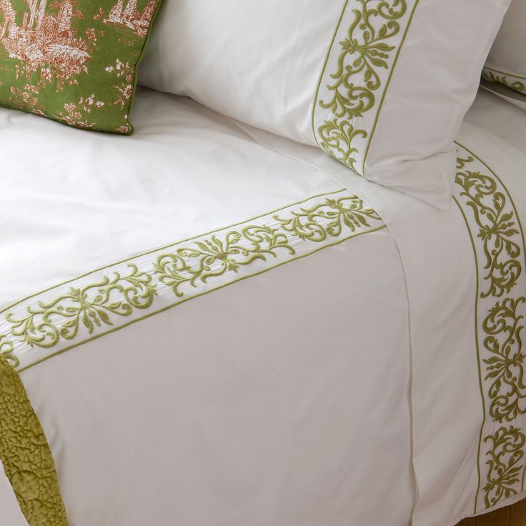 Luxury Embroidery Duvet Set