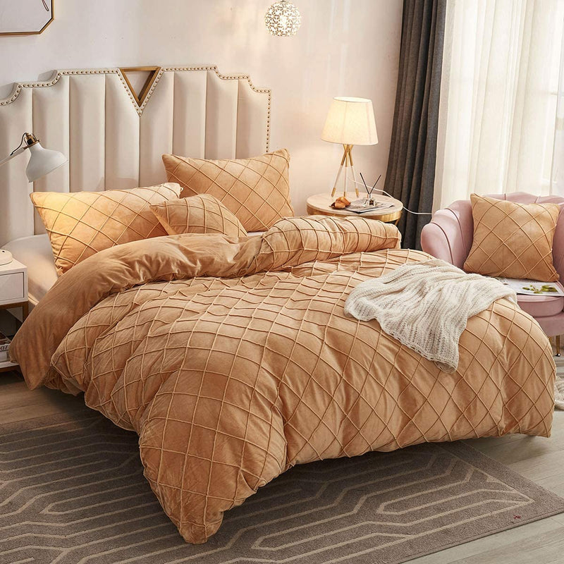 Velvet Pinch Pleats Duvet Set