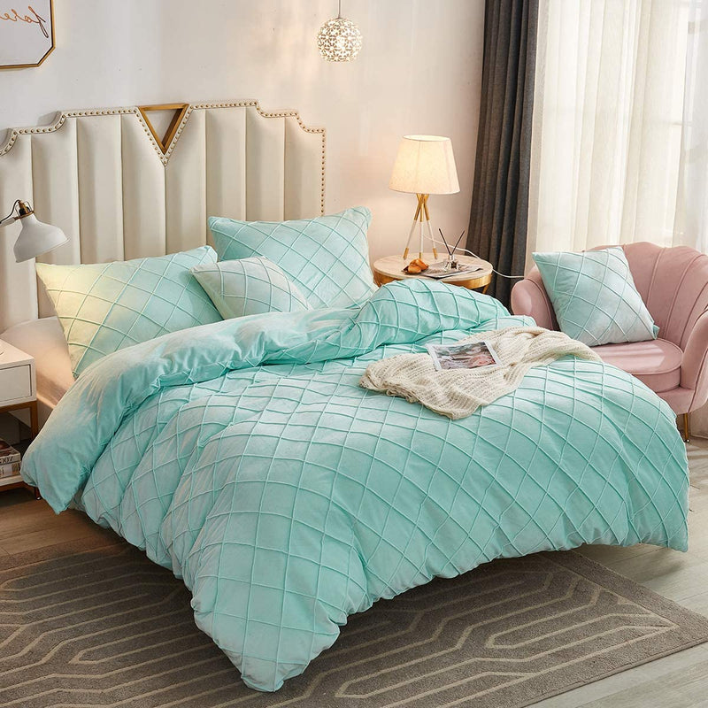 Velvet Pinch Pleats Duvet Set