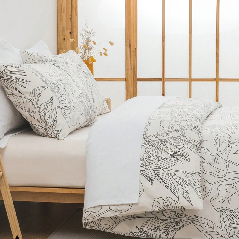 White botanical Printed Duvet Set