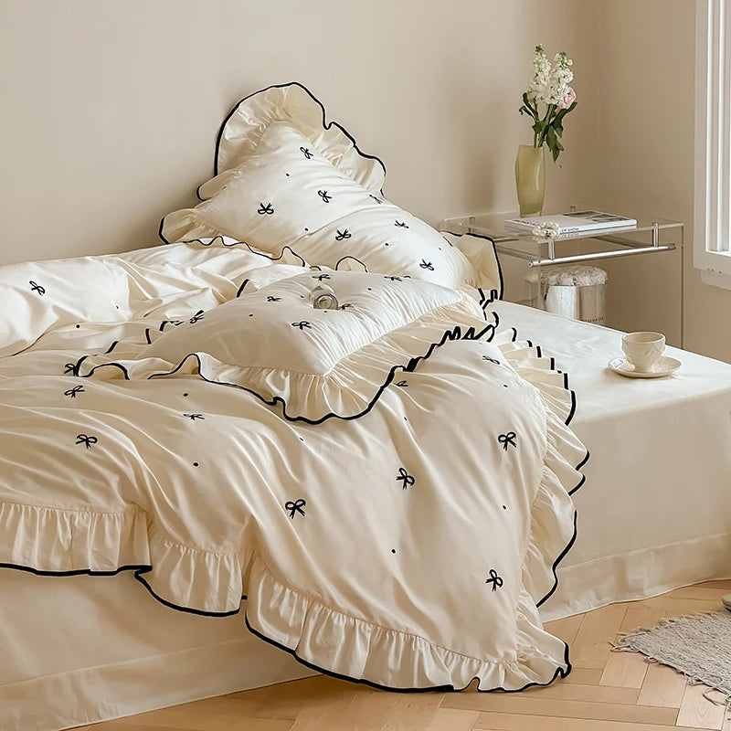 Girlish Embroiderey Duvet Set