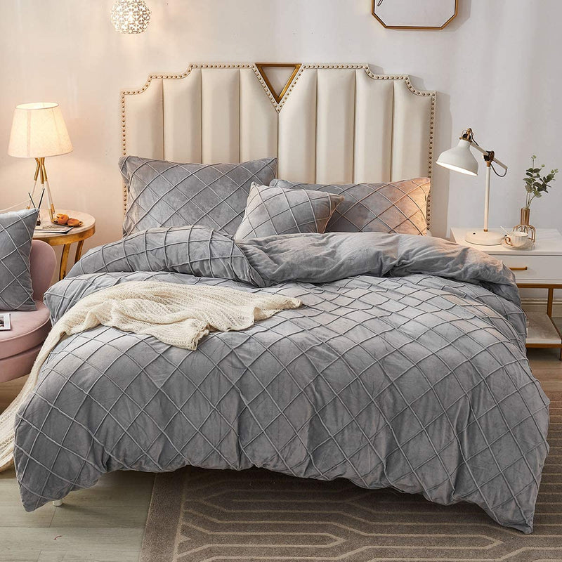 Velvet Pinch Pleats Duvet Set