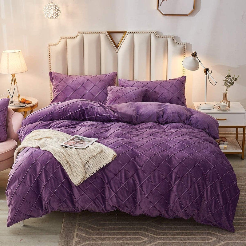 Velvet Pinch Pleats Duvet Set