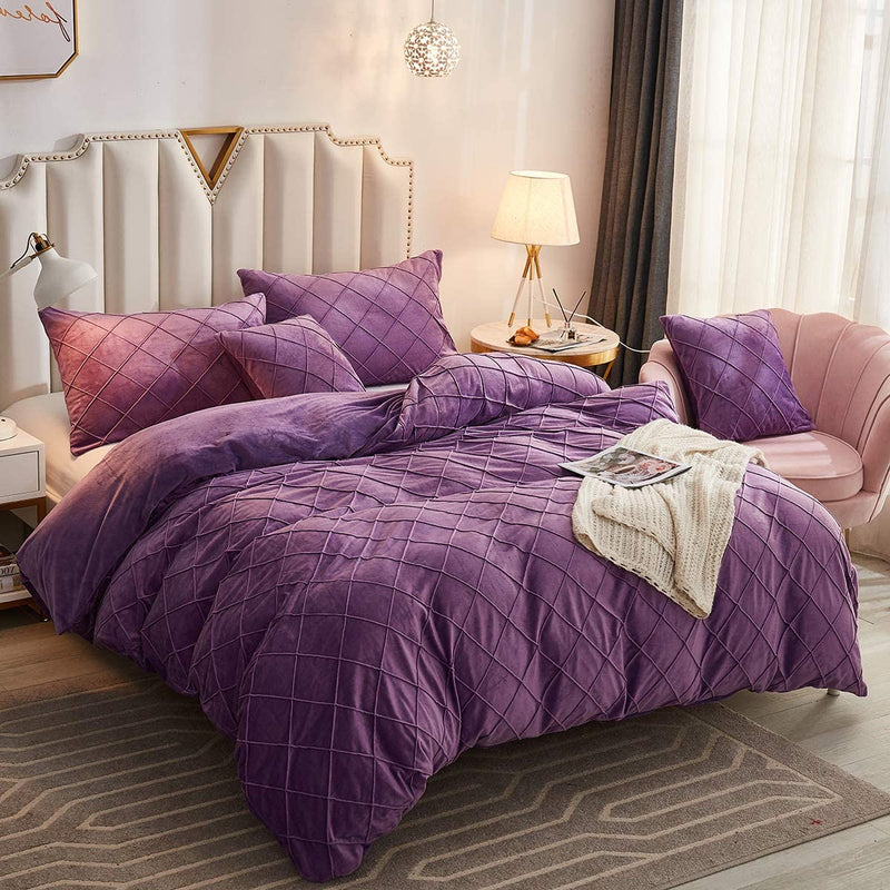 Velvet Pinch Pleats Duvet Set