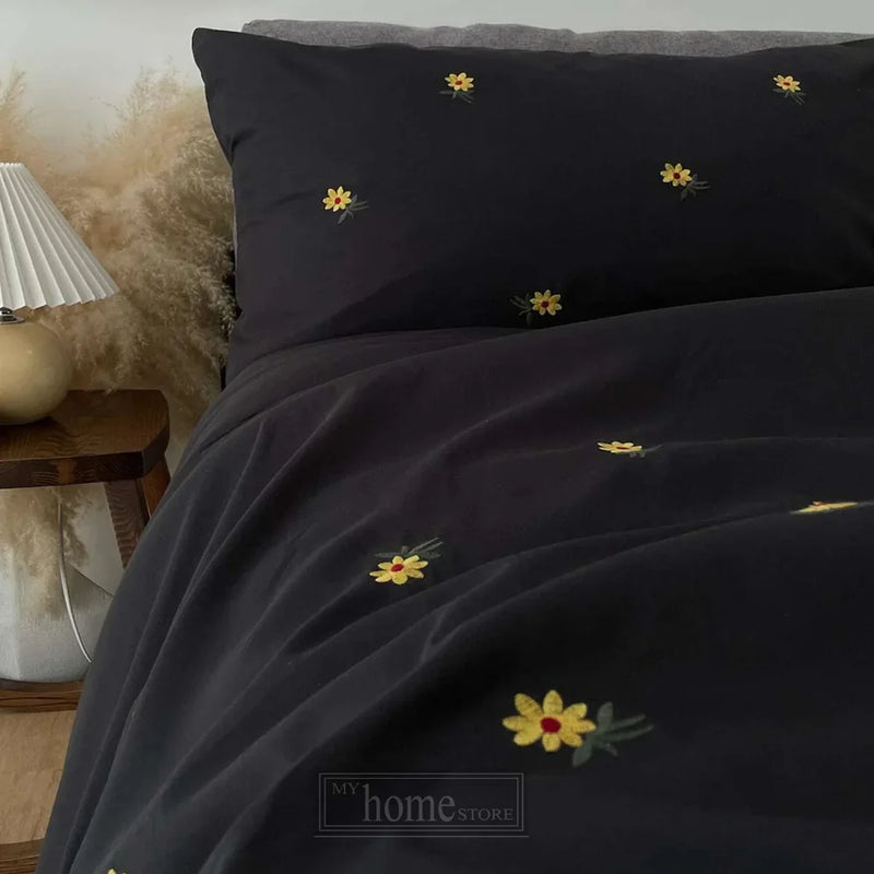 Daisy Flower Embroidered Bedsheet