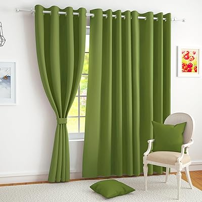 Plain Dyed Eyelet Curtains with linning (Leaf Green)