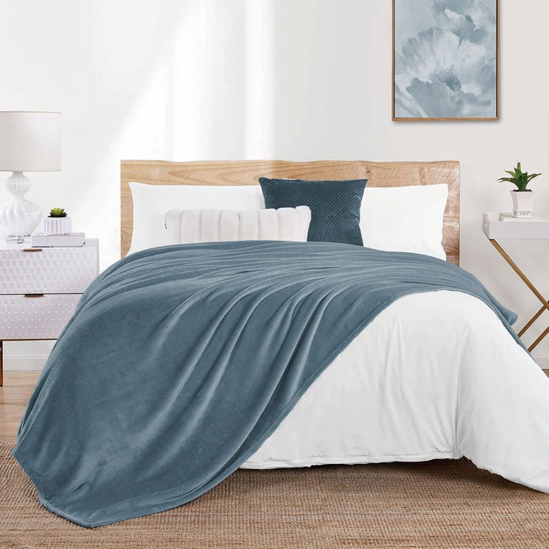 Soft Flannel Fleece Blanket In Sky