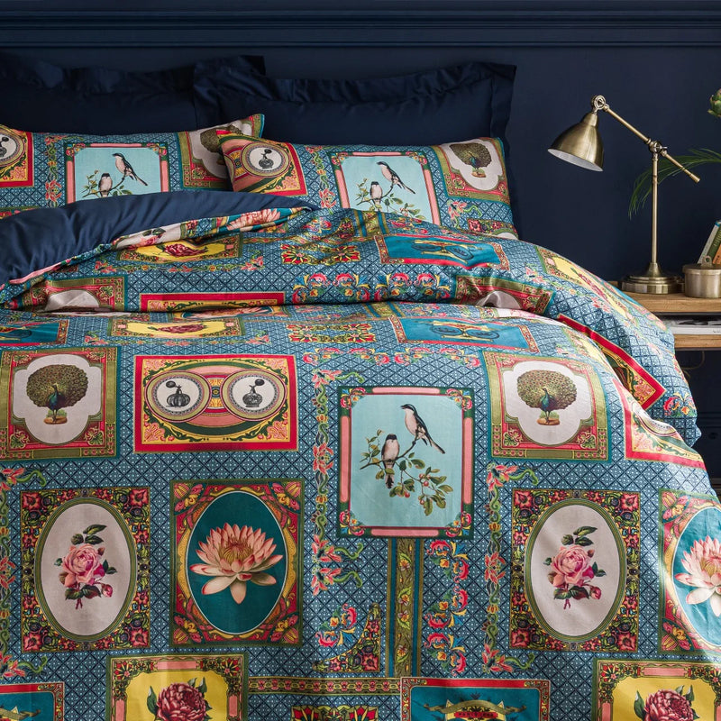 Merchants Bazaar– Maximalist Style Meets Vintage Charm
