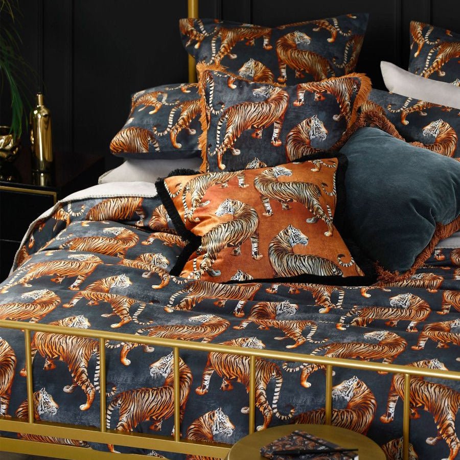 Avalana Tigress Digital Print Duvet Set - myhomestore.com.pk