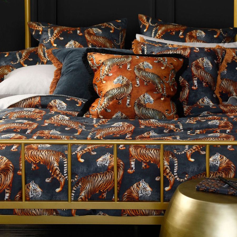 Avalana Tigress Digital Print Duvet Set - myhomestore.com.pk