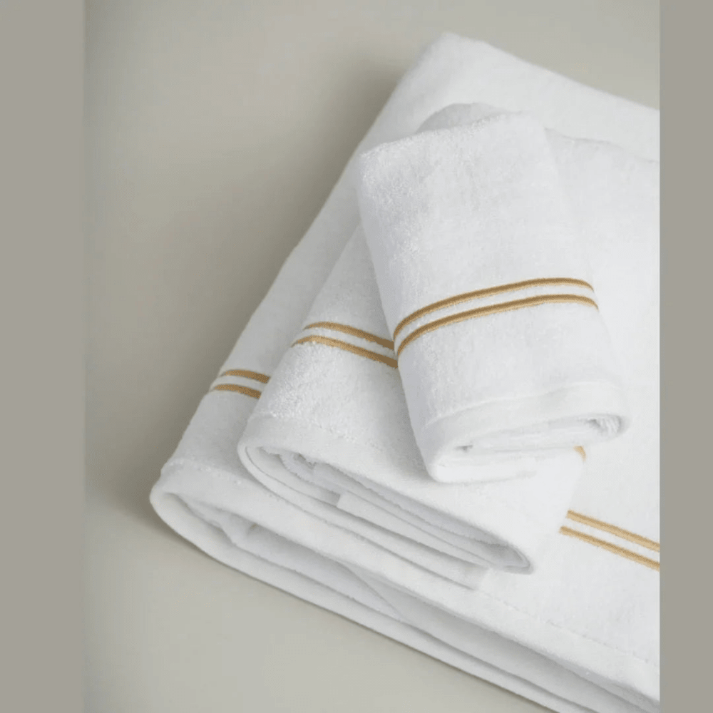 Baratta Line Bath Towel Set - myhomestore.com.pk