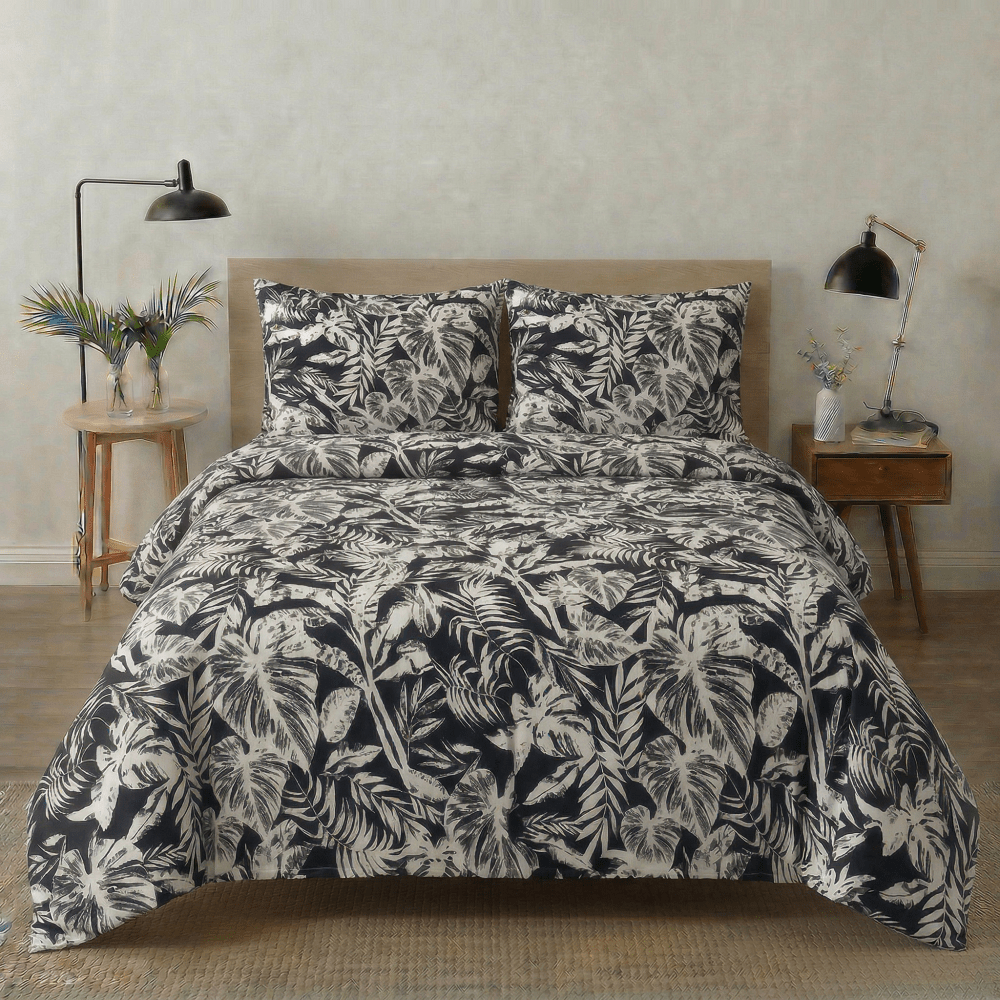 Black & White Print Bedsheet – King Size - myhomestore.com.pk