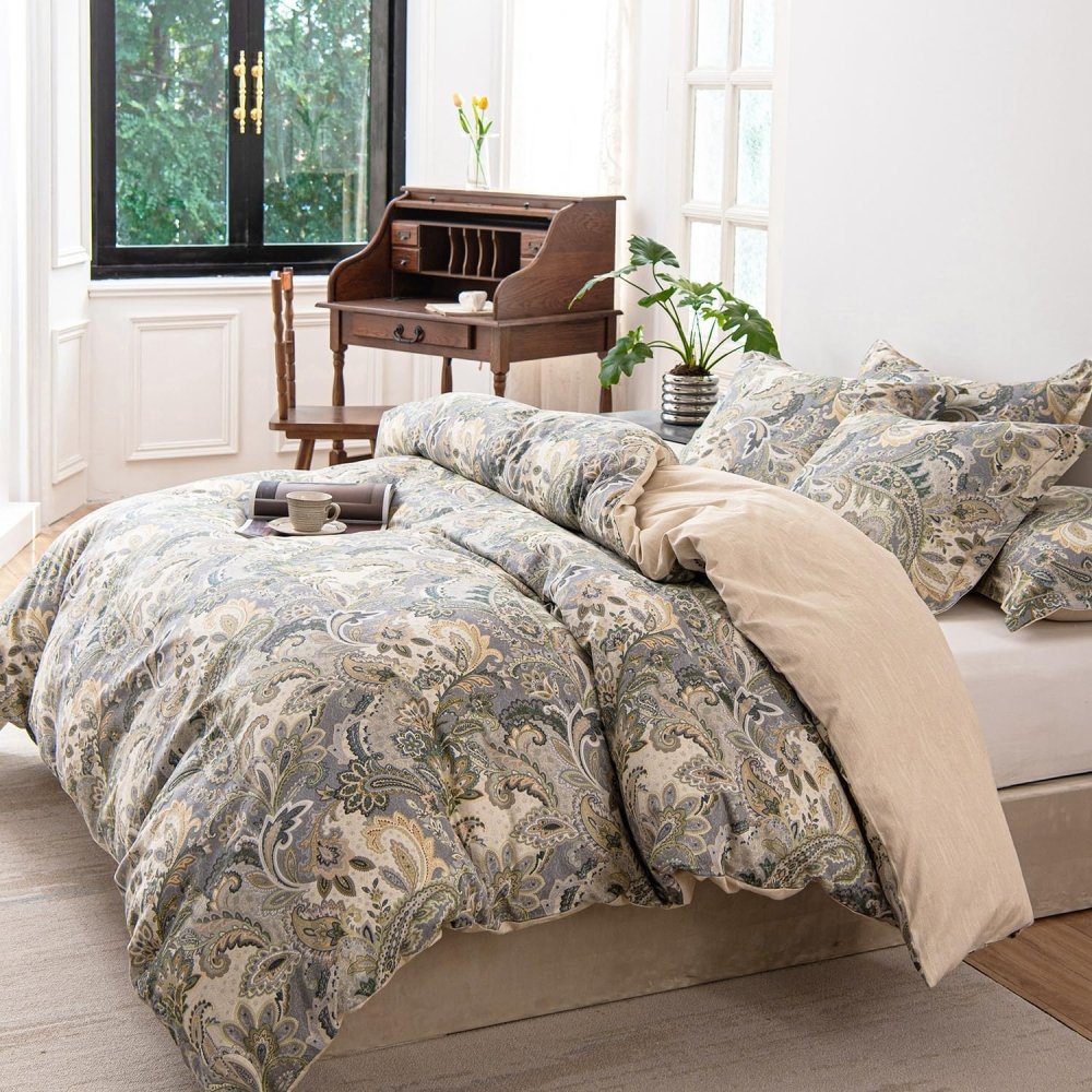 Classic Multicolor Paisley Printed Duvet Set - myhomestore.com.pk