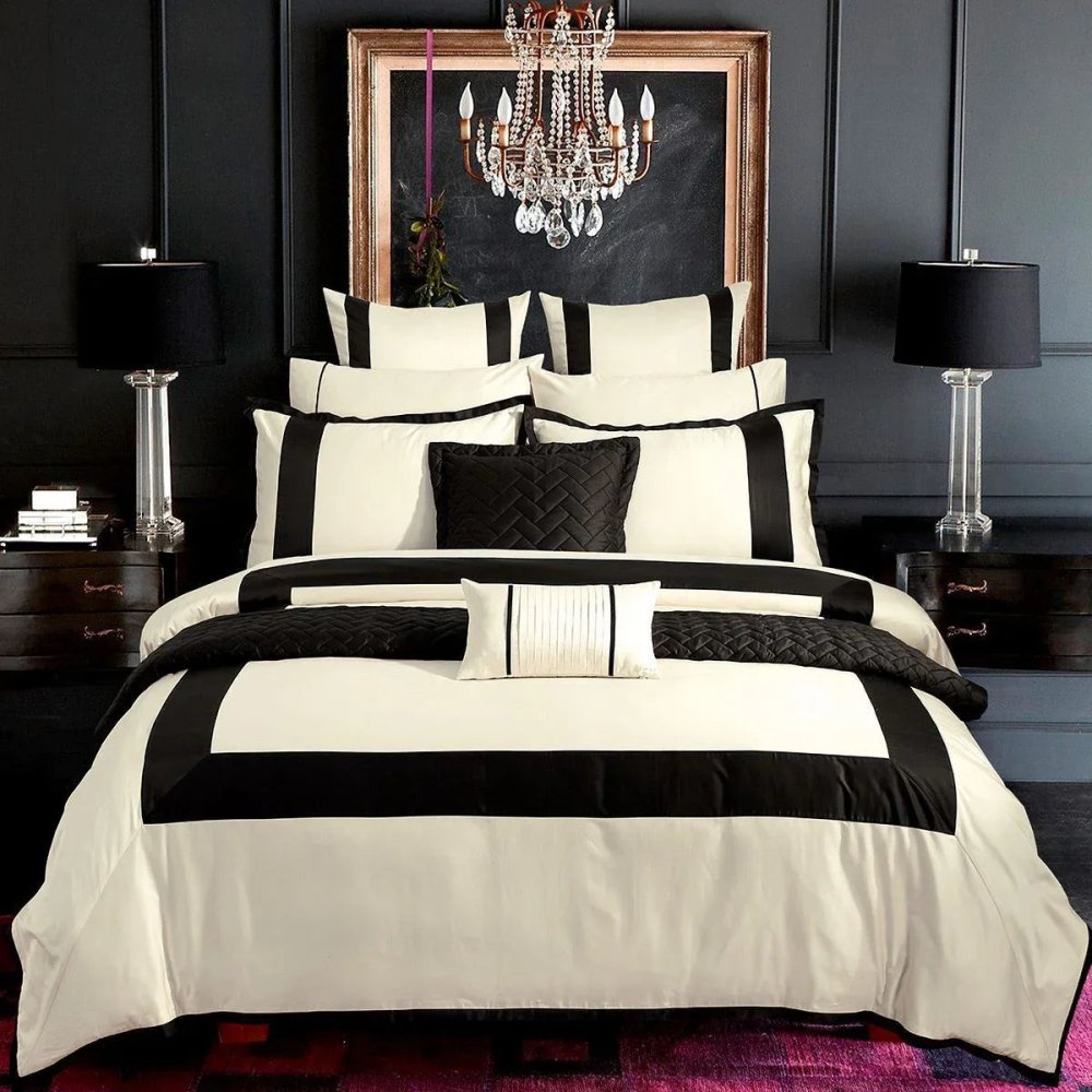 Cream & Black Duvet Set - myhomestore.com.pk