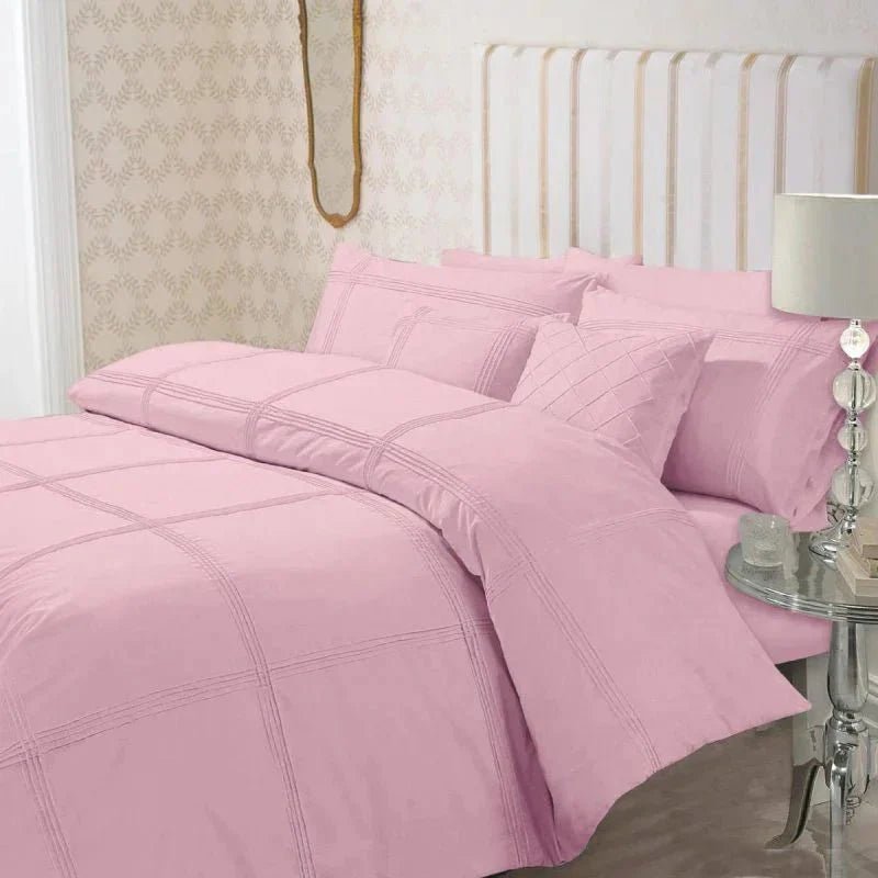Duvet Set With Pleat - myhomestore.com.pk