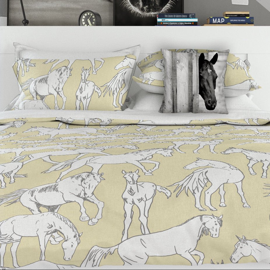 Equestrian Themed Horse Bedding Set – Artistic Yellow Horse Duvet Covers - myhomestore.com.pk