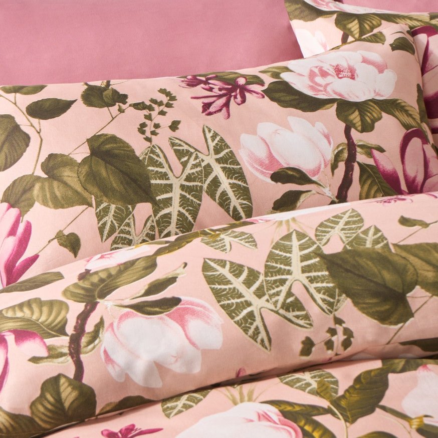Floral Botanics Print Bedsheet – King Size - myhomestore.com.pk