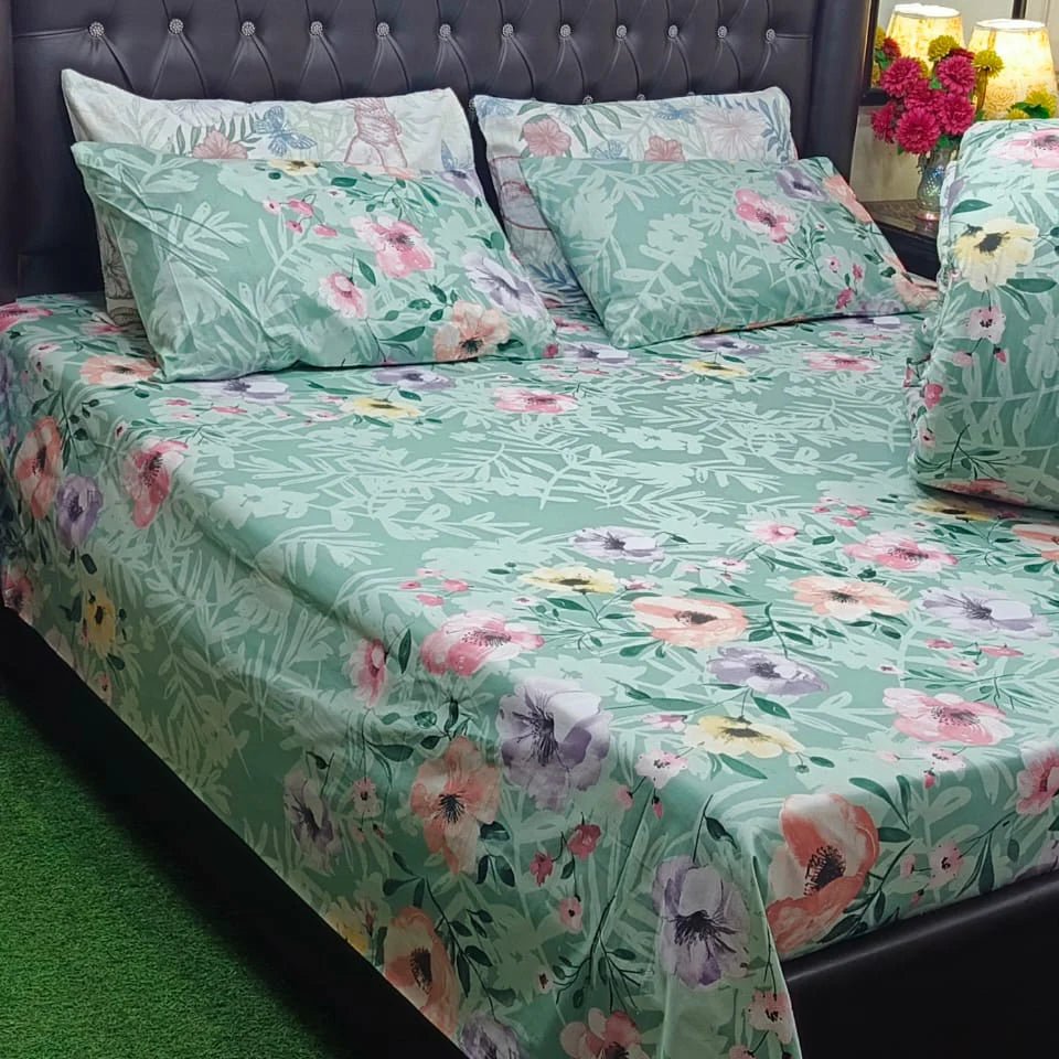 Floral Charm Comforter Set – Bright, Soft & Cozy - myhomestore.com.pk