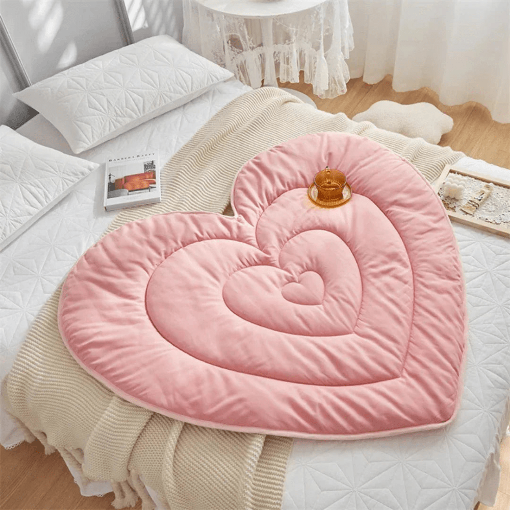 Heart Shaped Baby Rug - myhomestore.com.pk