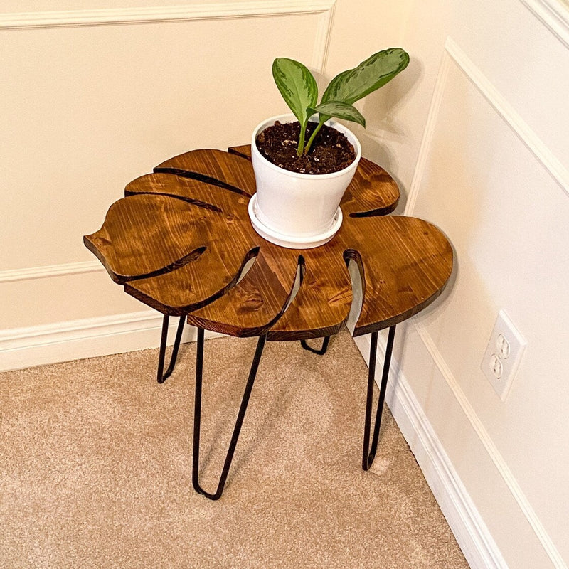 Monstera leaf side table