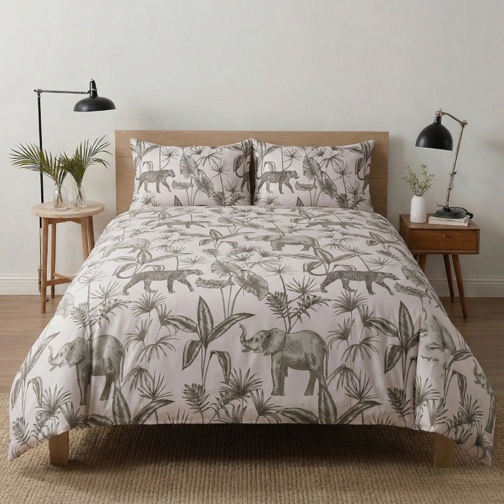 Jungle Safari Print Bedsheet – King Size - myhomestore.com.pk