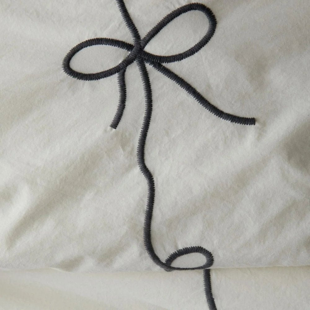 Lacey Bows Embroidery Duvet Set - myhomestore.com.pk