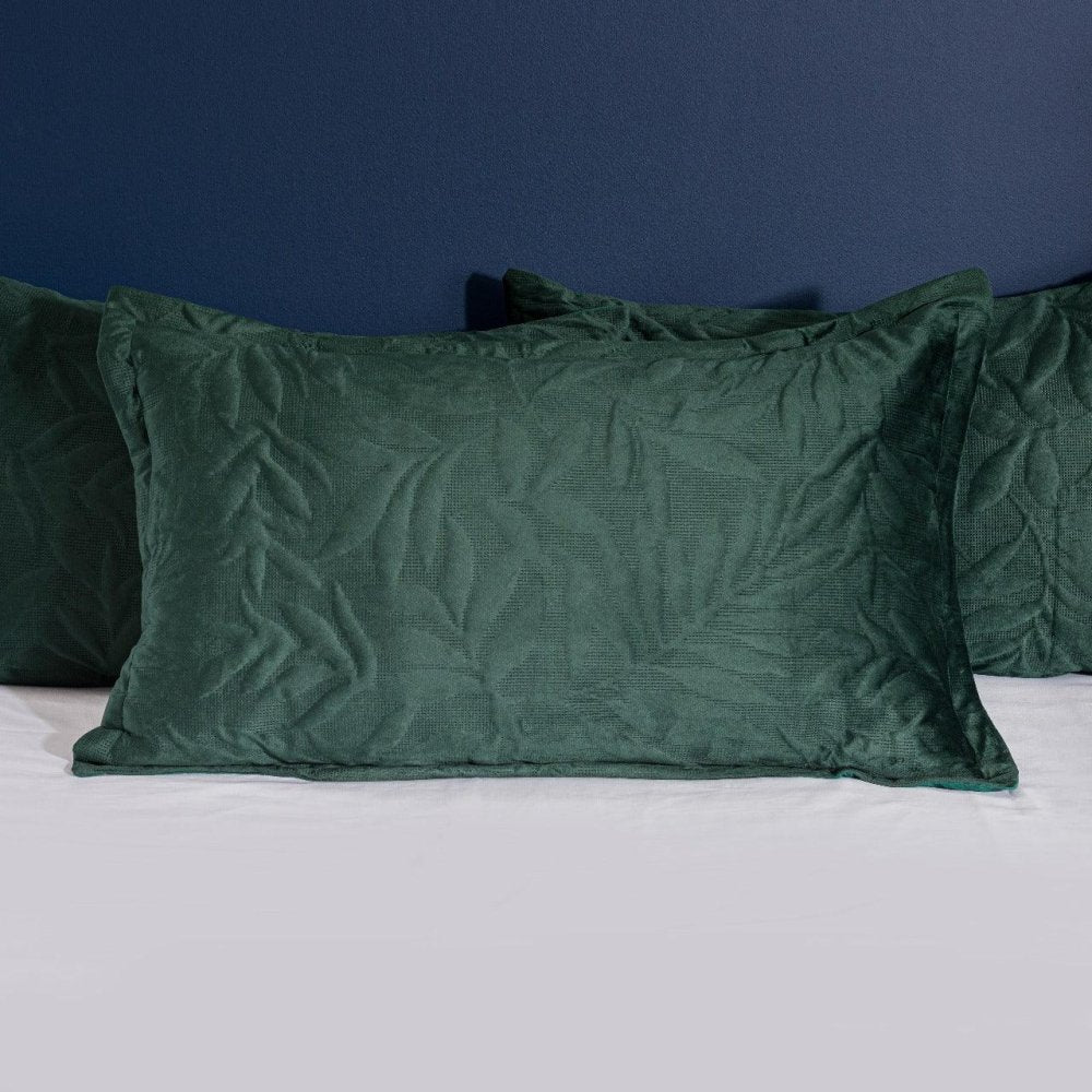 Leafy Pattern Velvet Bedspread | Luxurious & Stylish Bedding - myhomestore.com.pk