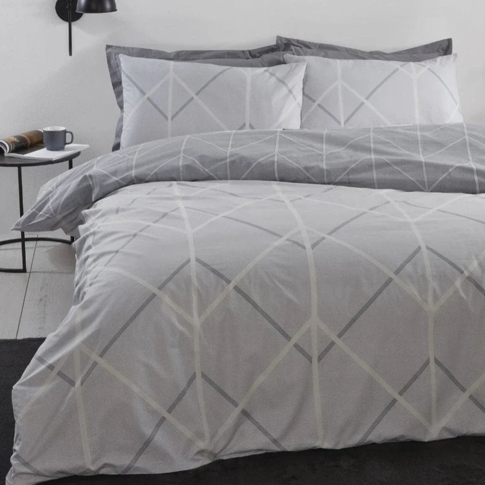 Light Grey Printed Bedsheet (3 pcs) - myhomestore.com.pk