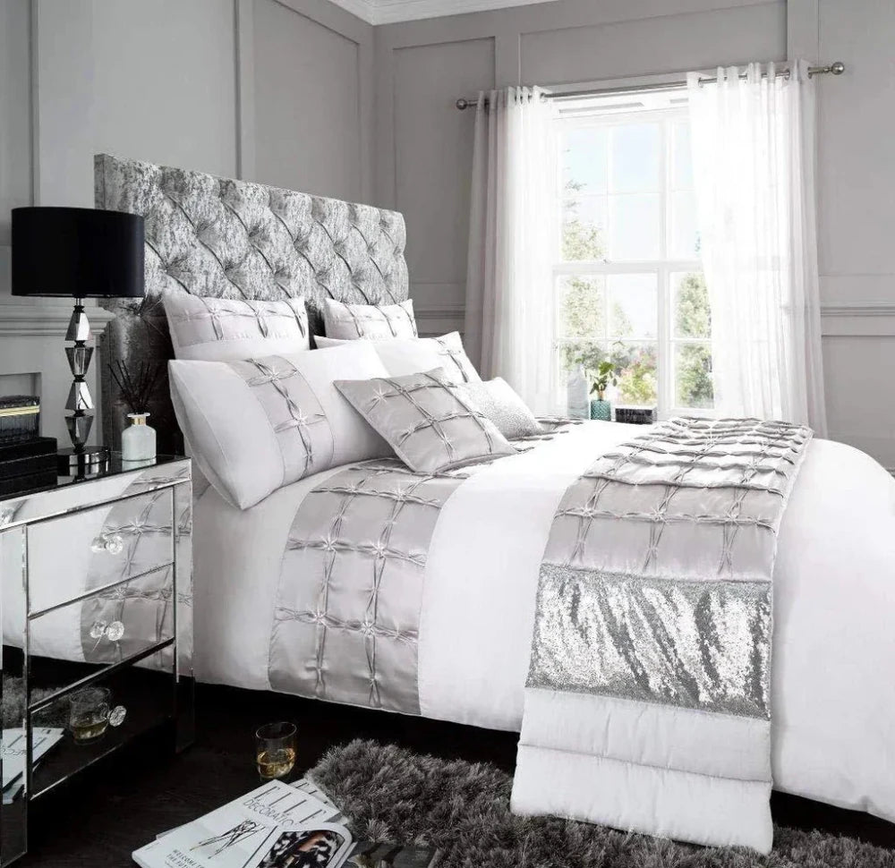 Luxury Bridal Bedding Duvet Set with Filling - myhomestore.com.pk