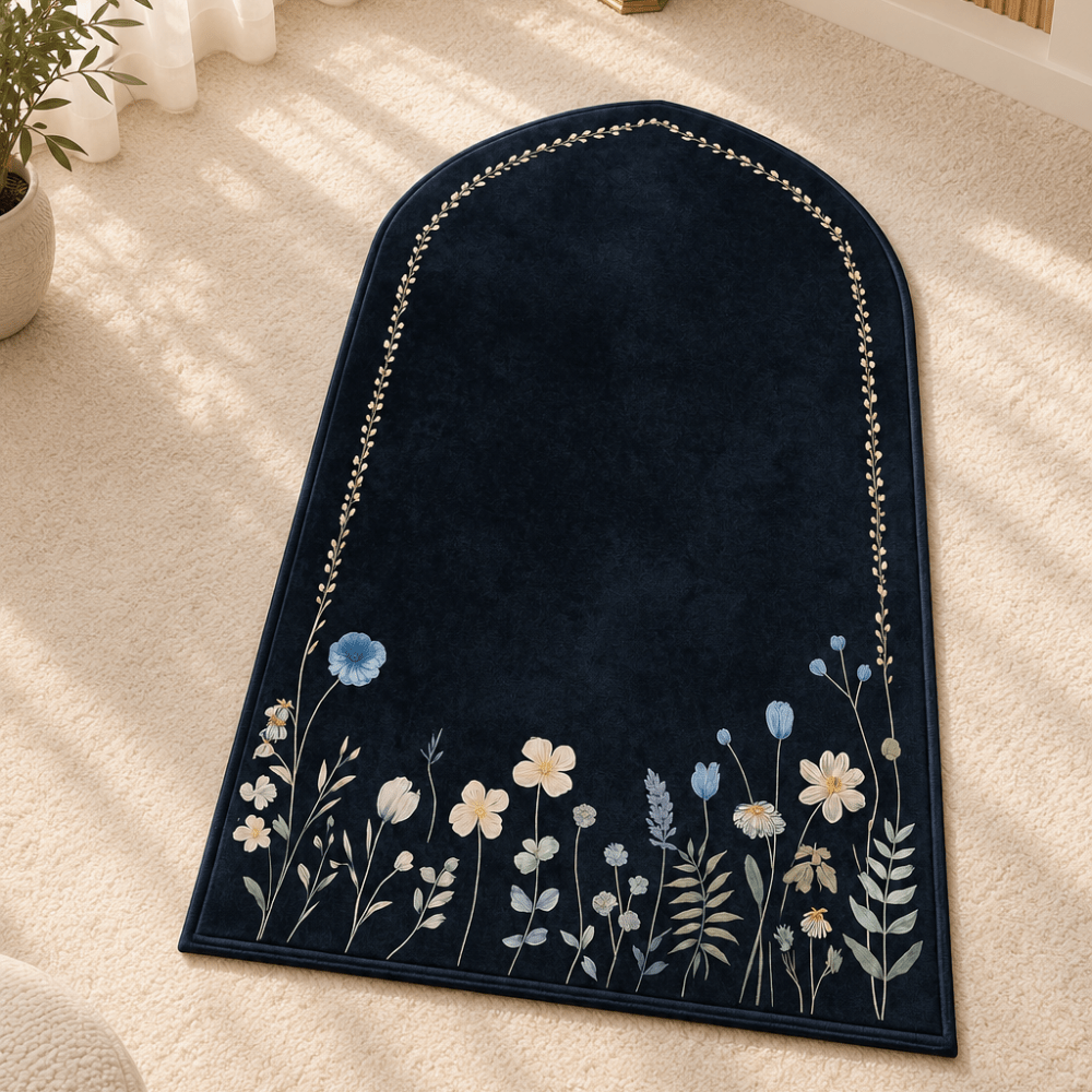 Luxury Embroidered Prayer Mat - myhomestore.com.pk