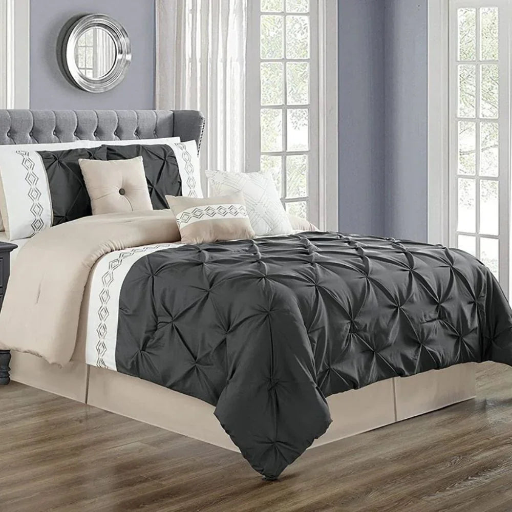 Luxury Pintuck with Printed Patch Duvet - myhomestore.com.pk