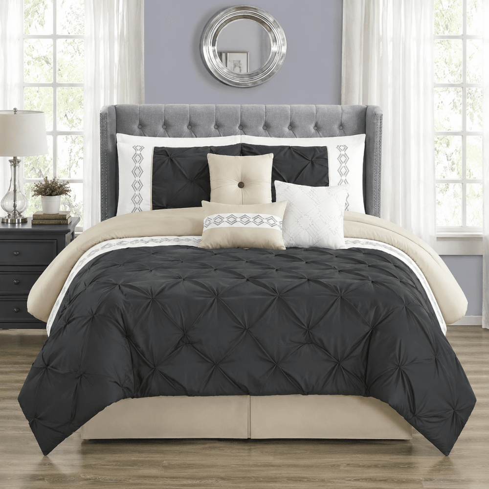 Luxury Pintuck with Printed Patch Duvet - myhomestore.com.pk