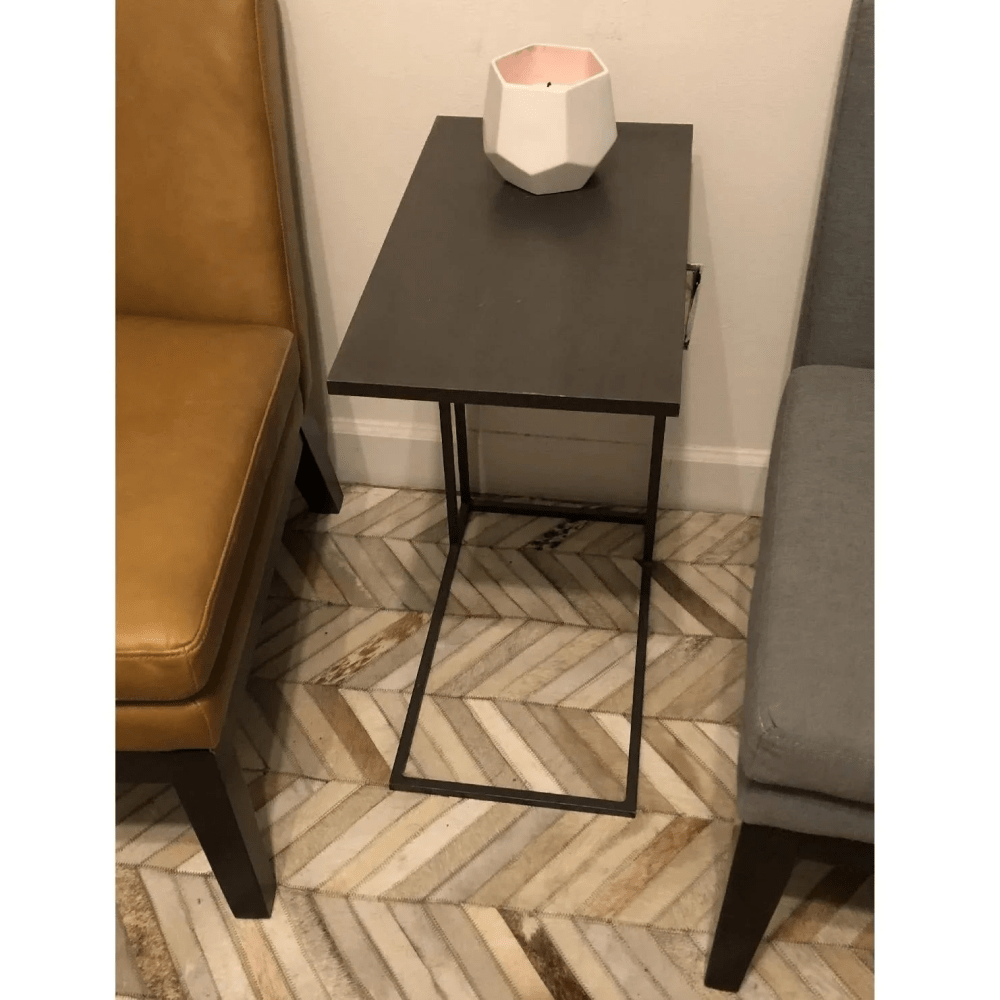 Metal C shape Side Table - myhomestore.com.pk