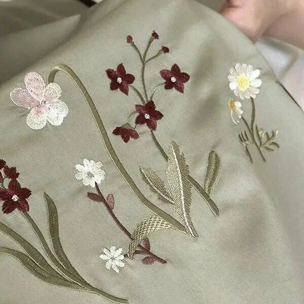Early Summer Ambiance Embroidery Duvet Set – Soft Duvet Cover