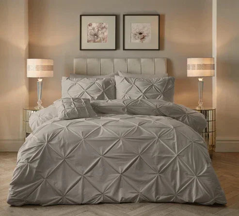 Velvet Pintuck Duvet Set