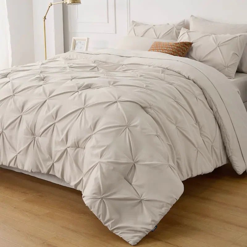 Pintuck Duvet Set - myhomestore.com.pk