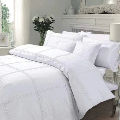 Duvet Set With Pleat