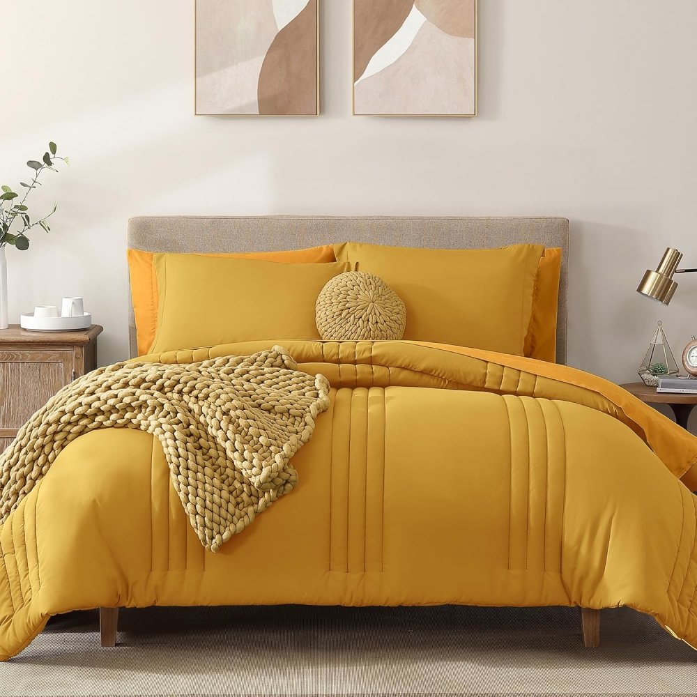 Quilted striped Comforter - King - myhomestore.com.pk