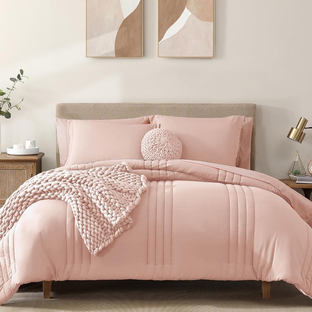 Quilted striped Comforter - King - myhomestore.com.pk