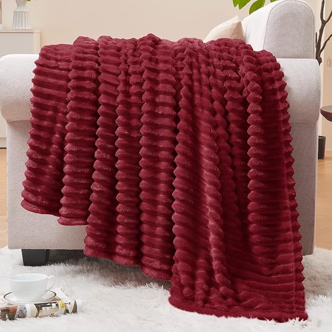 Ribbed Stripe Ultra Soft Fleece Blanket - myhomestore.com.pk
