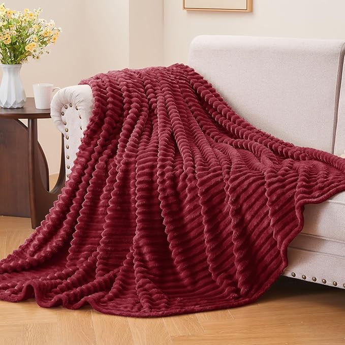 Ribbed Stripe Ultra Soft Fleece Blanket - myhomestore.com.pk