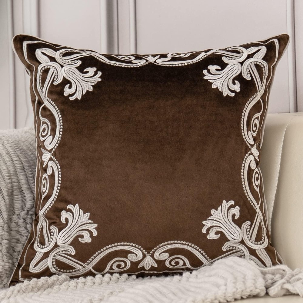 Royal Crest Embroidered Cushion Cover Style 3 - myhomestore.com.pk