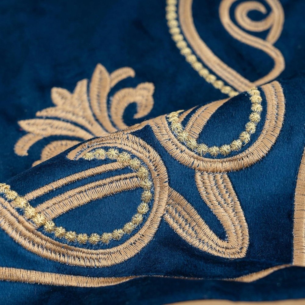 Royal Crest Embroidered Cushion Cover Style 3 - myhomestore.com.pk