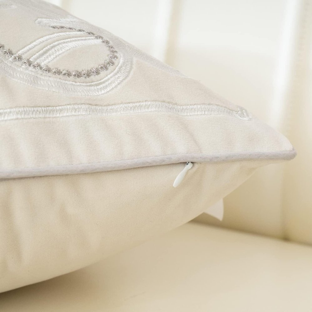 Royal Crest Embroidered Cushion Cover Style 3 - myhomestore.com.pk