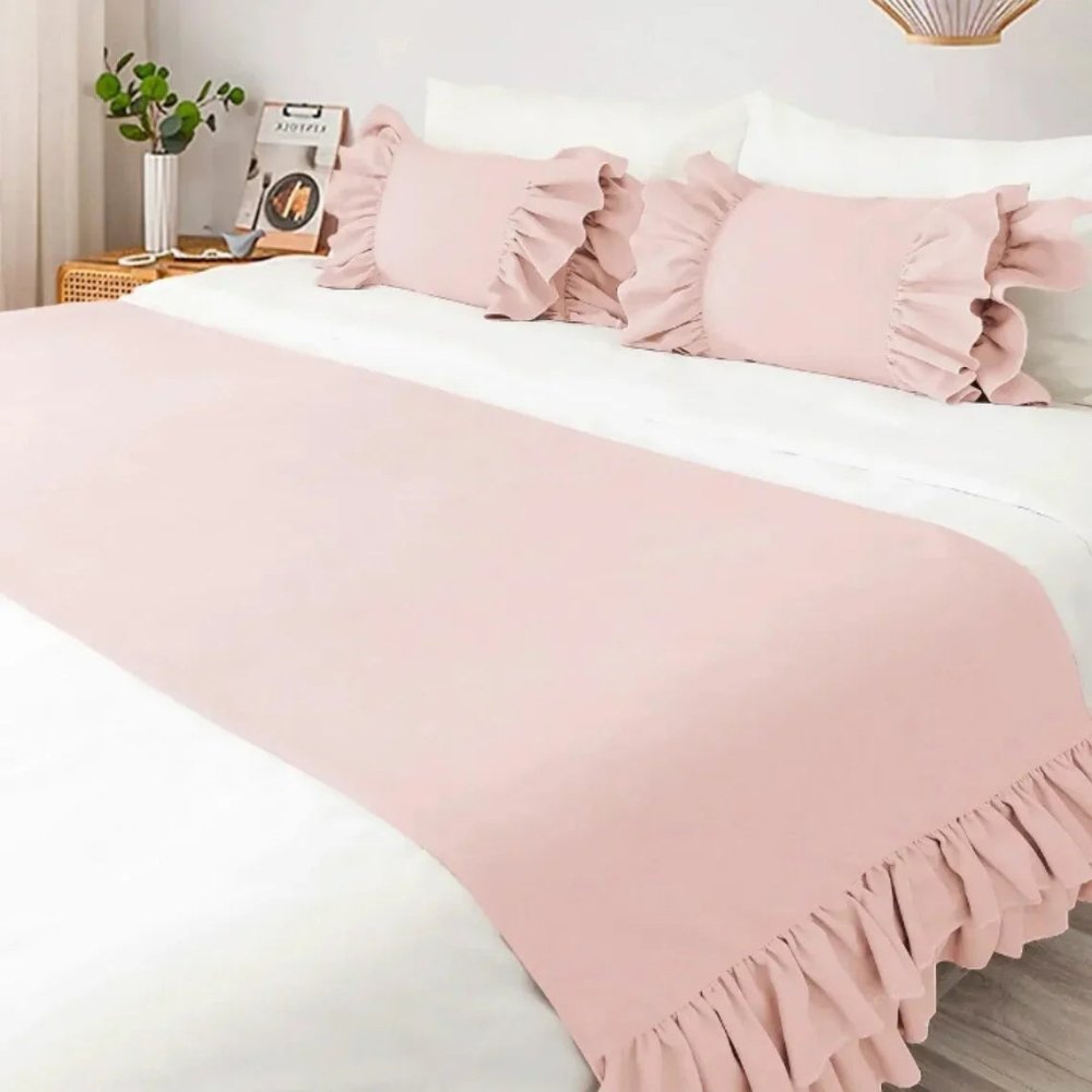 Ruffle Bed Runner - myhomestore.com.pk