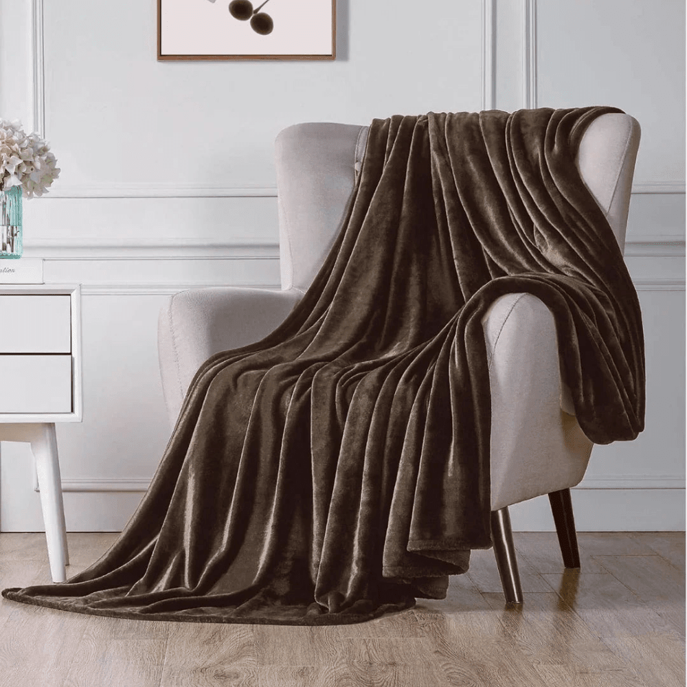 Soft Flannel Fleece Blanket In Beige - myhomestore.com.pk