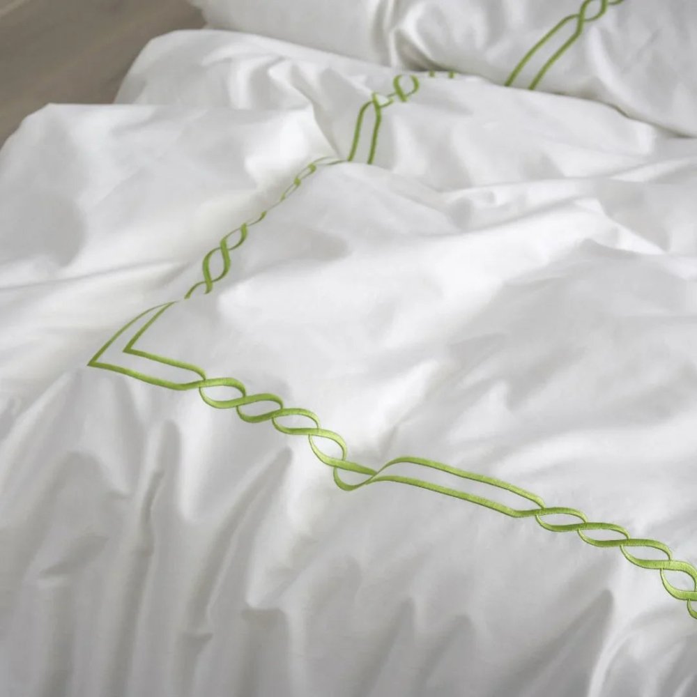 Two Lines Embroidery Duvet Set - myhomestore.com.pk